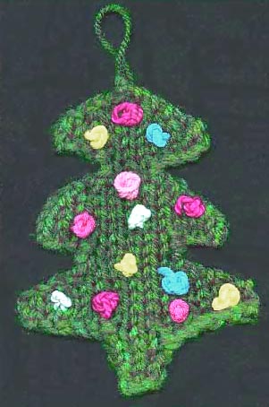 Free Knitted Christmas Wreath Ornament Pattern