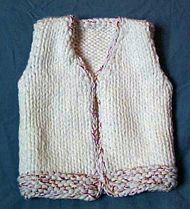 The square vest - a free knitting pattern to keep a child or