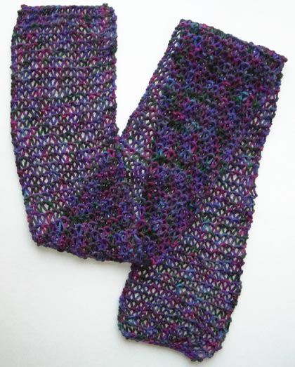 The Condo Stitch is very easy; it is just garter stitch (knit every row).