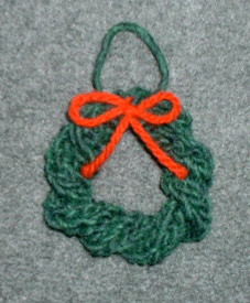 Christmas Wreath Ornament Knitting Pattern